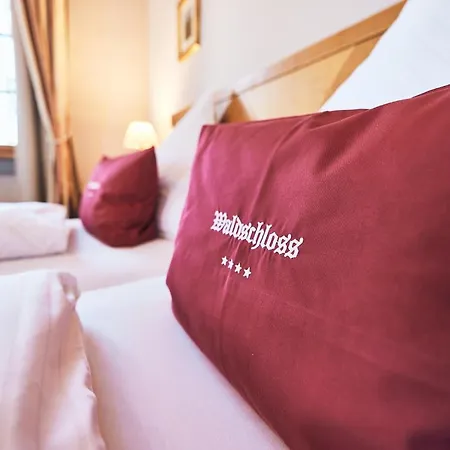 & Restaurant Waldschloss Hotell 4*