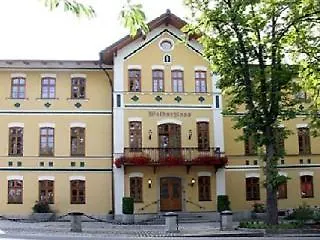 & Restaurant Waldschloss Отель