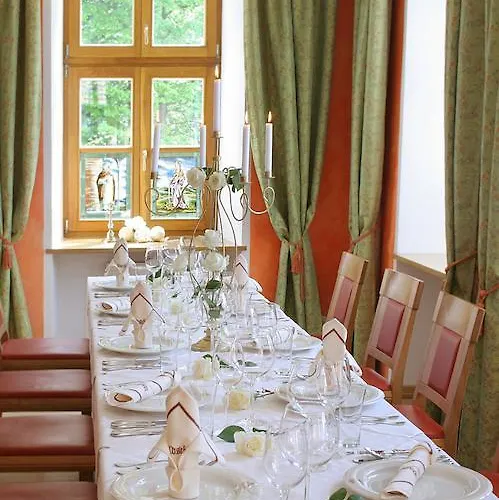 Отель & Restaurant Waldschloss