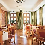 & Restaurant Waldschloss Hotel 4*