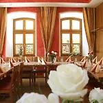 & Restaurant Waldschloss 4*