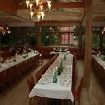 Hotel & Restaurant Waldschloss