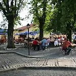 & Restaurant Waldschloss Hotel