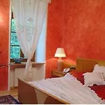 Hotel & Restaurant Waldschloss 4*