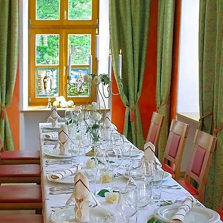 Hotel & Restaurant Waldschloss Pasawa