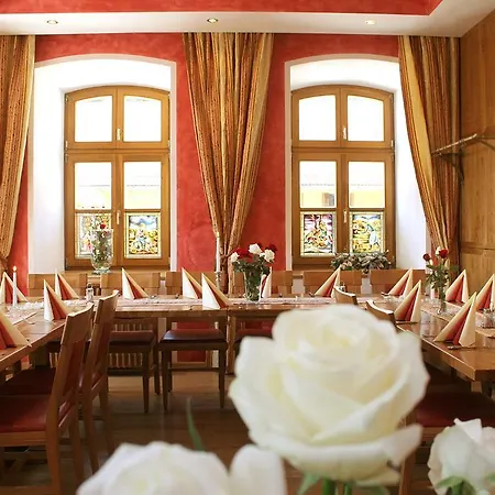 & Restaurant Waldschloss 4*