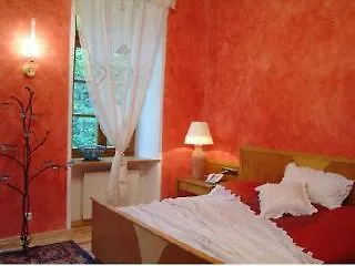 Hotel & Restaurant Waldschloss 4*