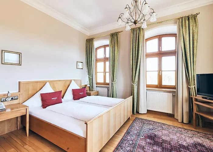 Otel & Restaurant Waldschloss