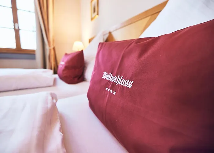 森林城堡酒店及餐厅 酒店 4*