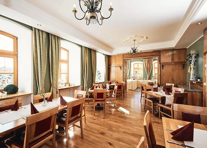 Otel & Restaurant Waldschloss